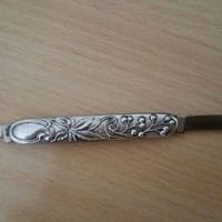 ¿Cuál es el valor de una navaja antigua marca ACIER en plata?