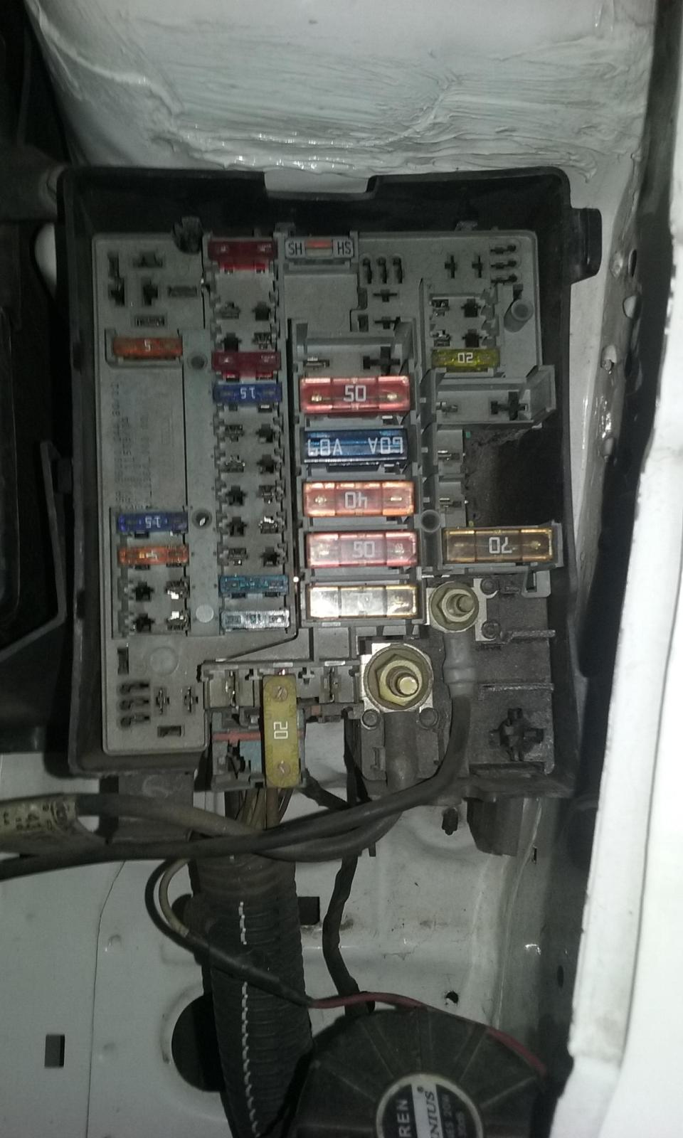 Fusible bomba agua limpiaparabrisas berlingo Automóviles y Vehículos Fusible bomba agua limpiaparabrisas berlingo Automóviles y Vehículos
