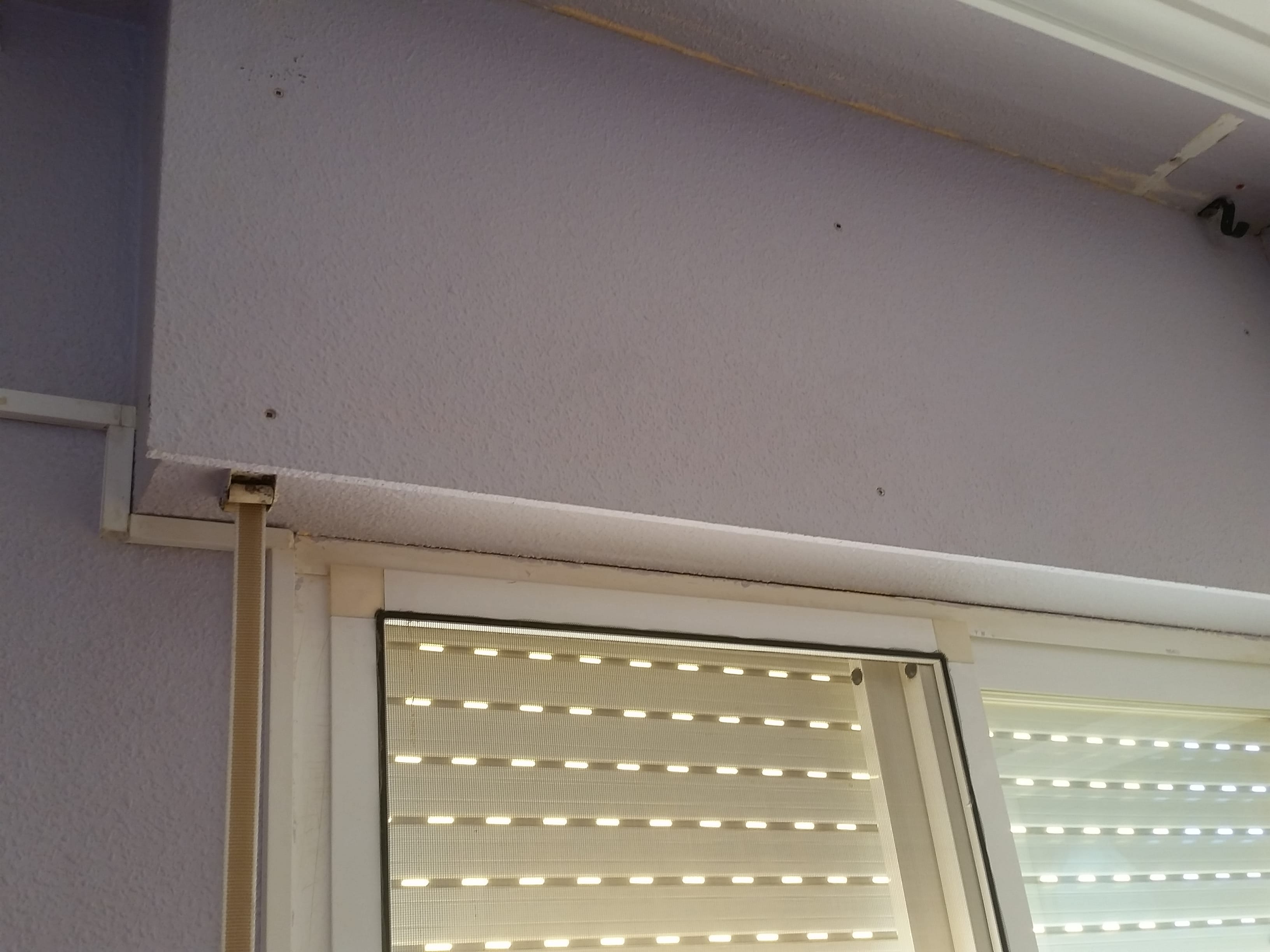 Cambiar cajón de persiana de obra y madera Carpintería