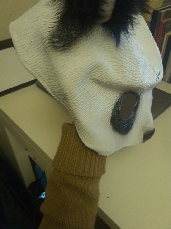 ¿Cómo puedo arreglar una máscara de plásticolátex que está arrugada