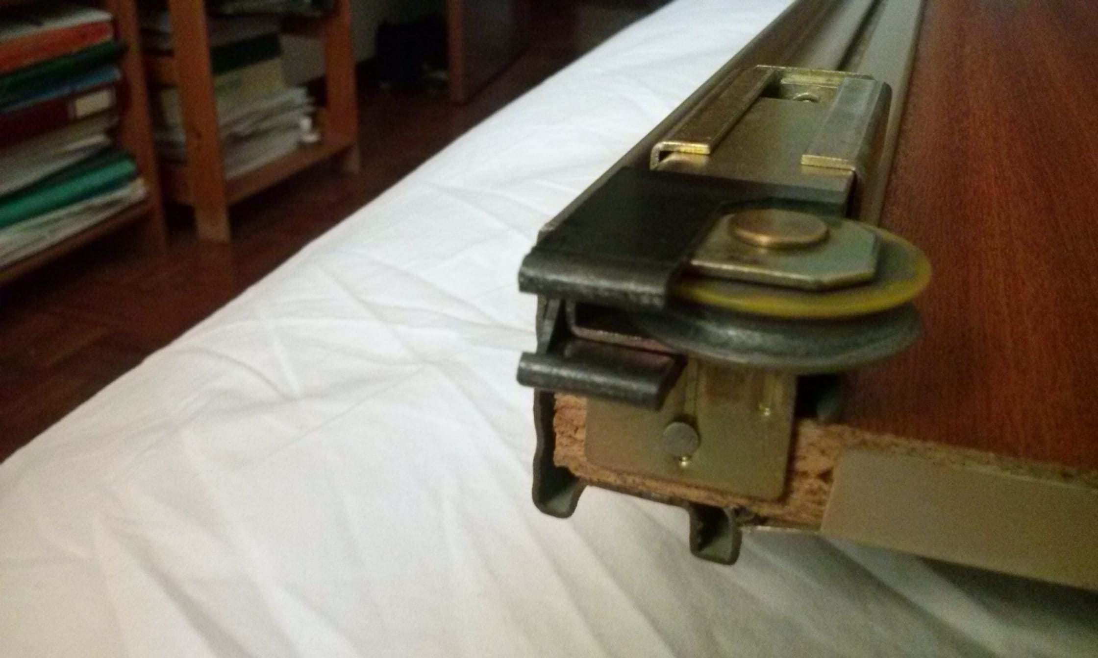 Puerta de armario empotrado que no corre - Carpintería - Todoexpertos.com