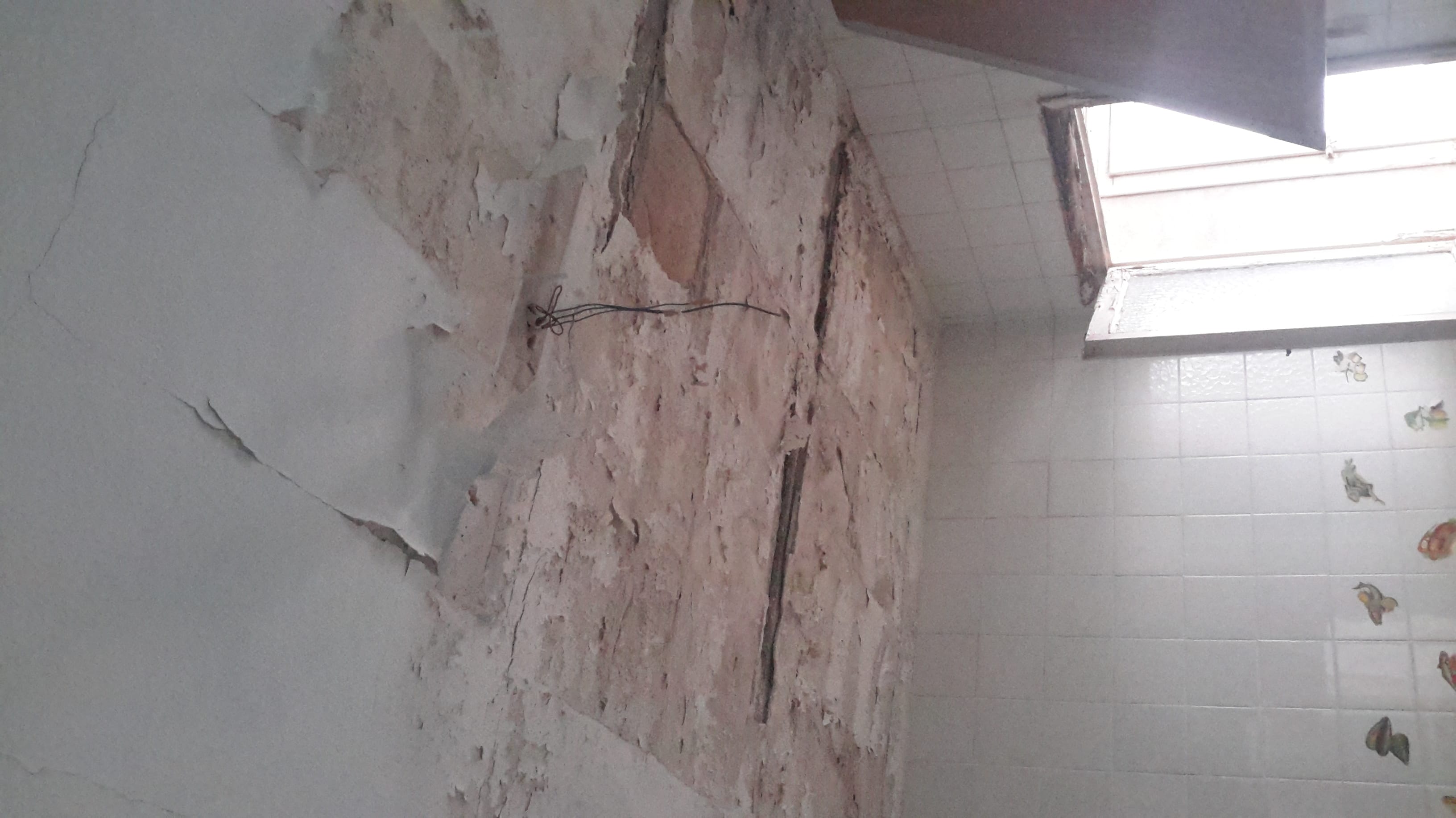 Como reparar un techo dañado - Albañilería - Todoexpertos.com