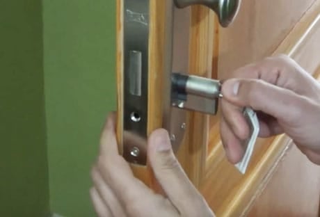 Se me ha la llave dentro de la cerradura de puerta. Seguridad en el hogar - Todoexpertos.com
